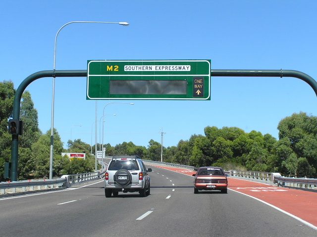 M2 Southern Expressway en Australie